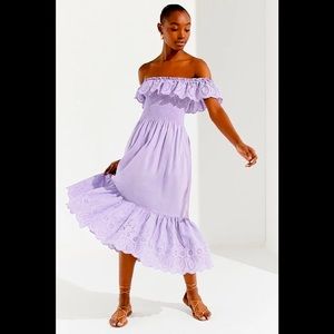 UO Off-The-Shoulder Eyelet Midi Dress - Lavender (XS)